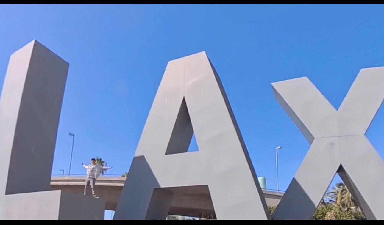 image of busy city street