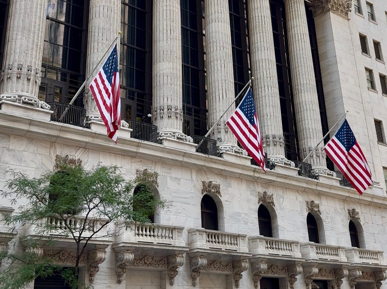 image of event at cafe