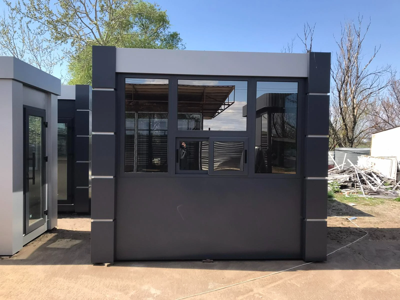 10.2 ModulGroup придбати торговий павільйон МАФ