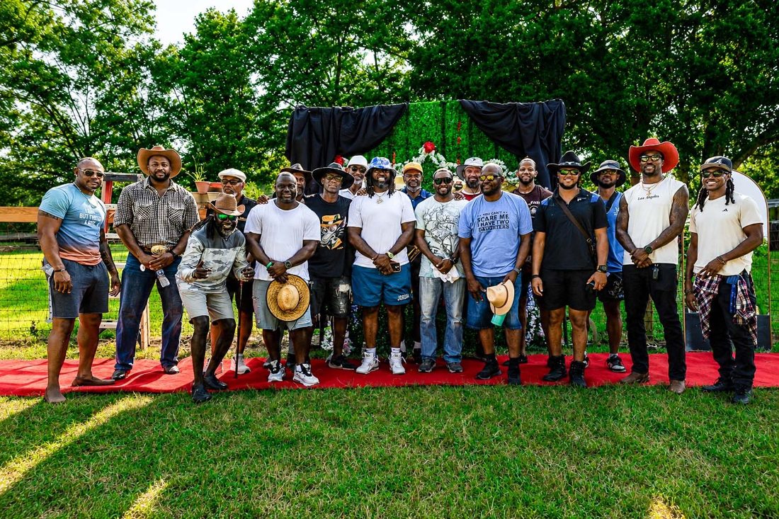 Former players gathered at Rogue Reins Ranch for Fun Day