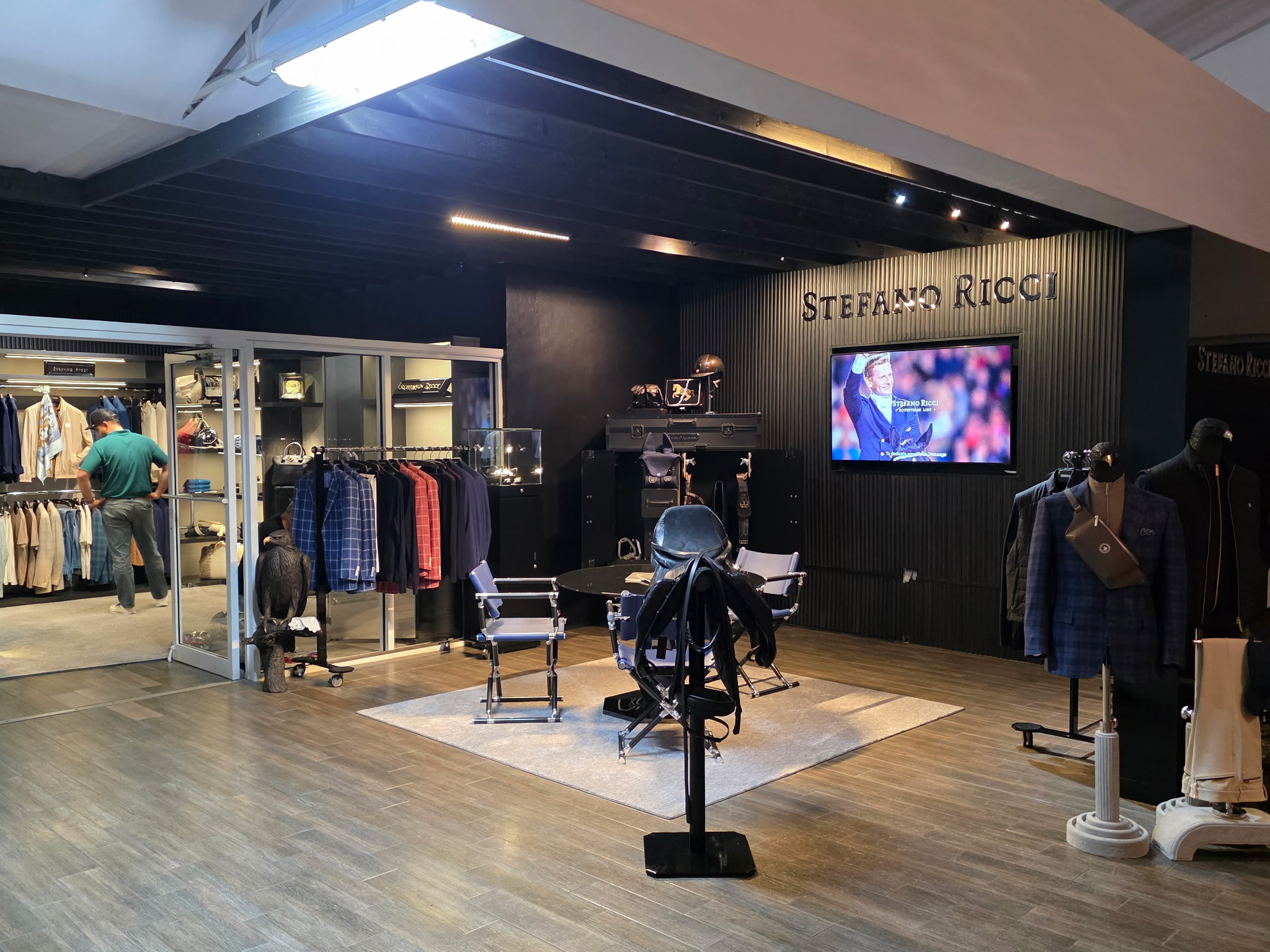 Building Luxury from the Ground Up: Stefano Ricci Pop-Up Experience