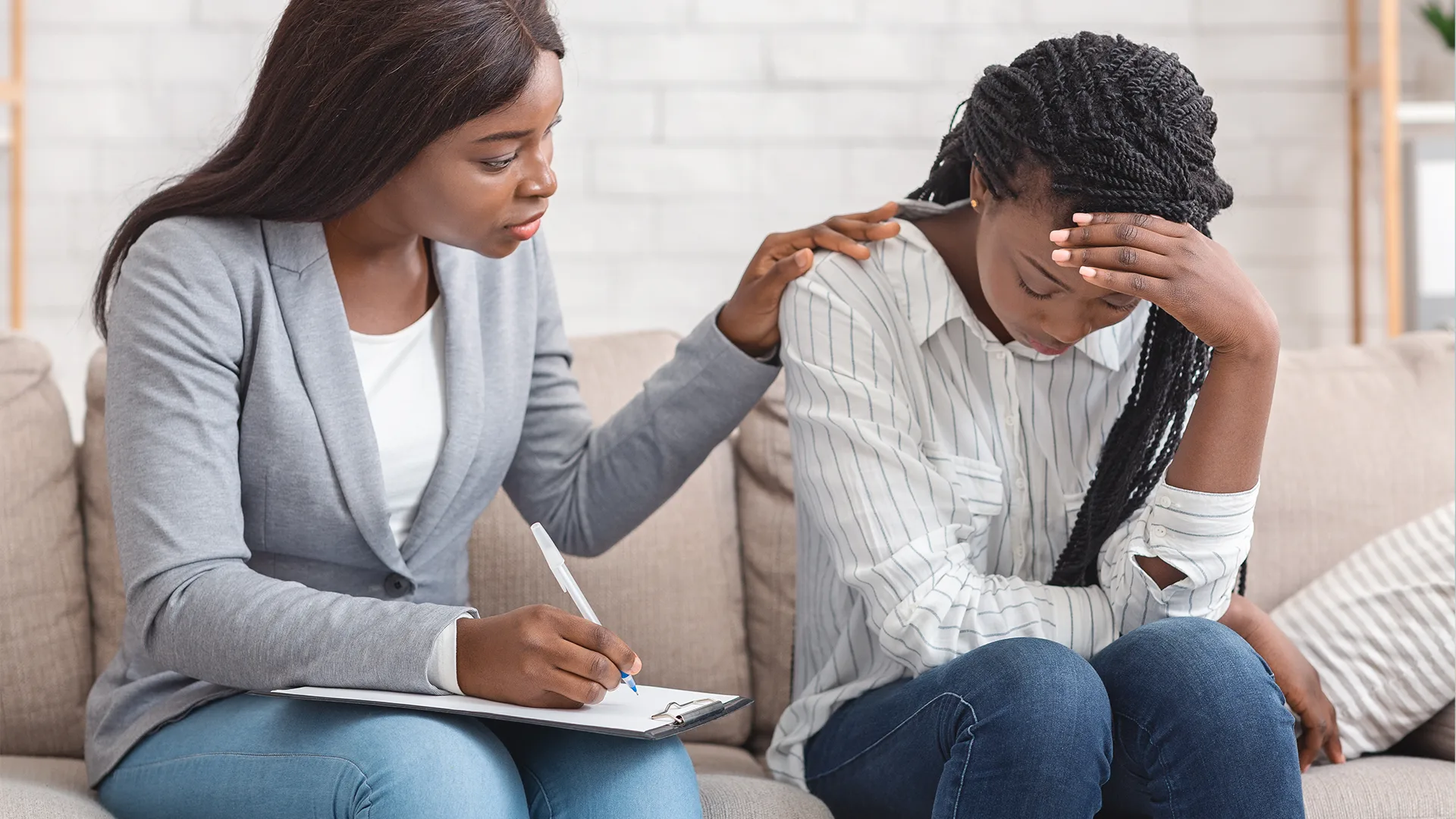 Creating the Ultimate Therapist Website: Essential Elements for Converting Browsers To Clients!