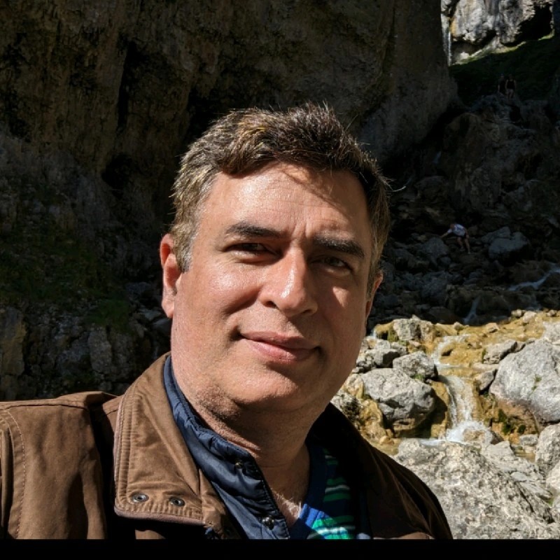 Khizer Hayat, Non-Executive Director at VoiceDart