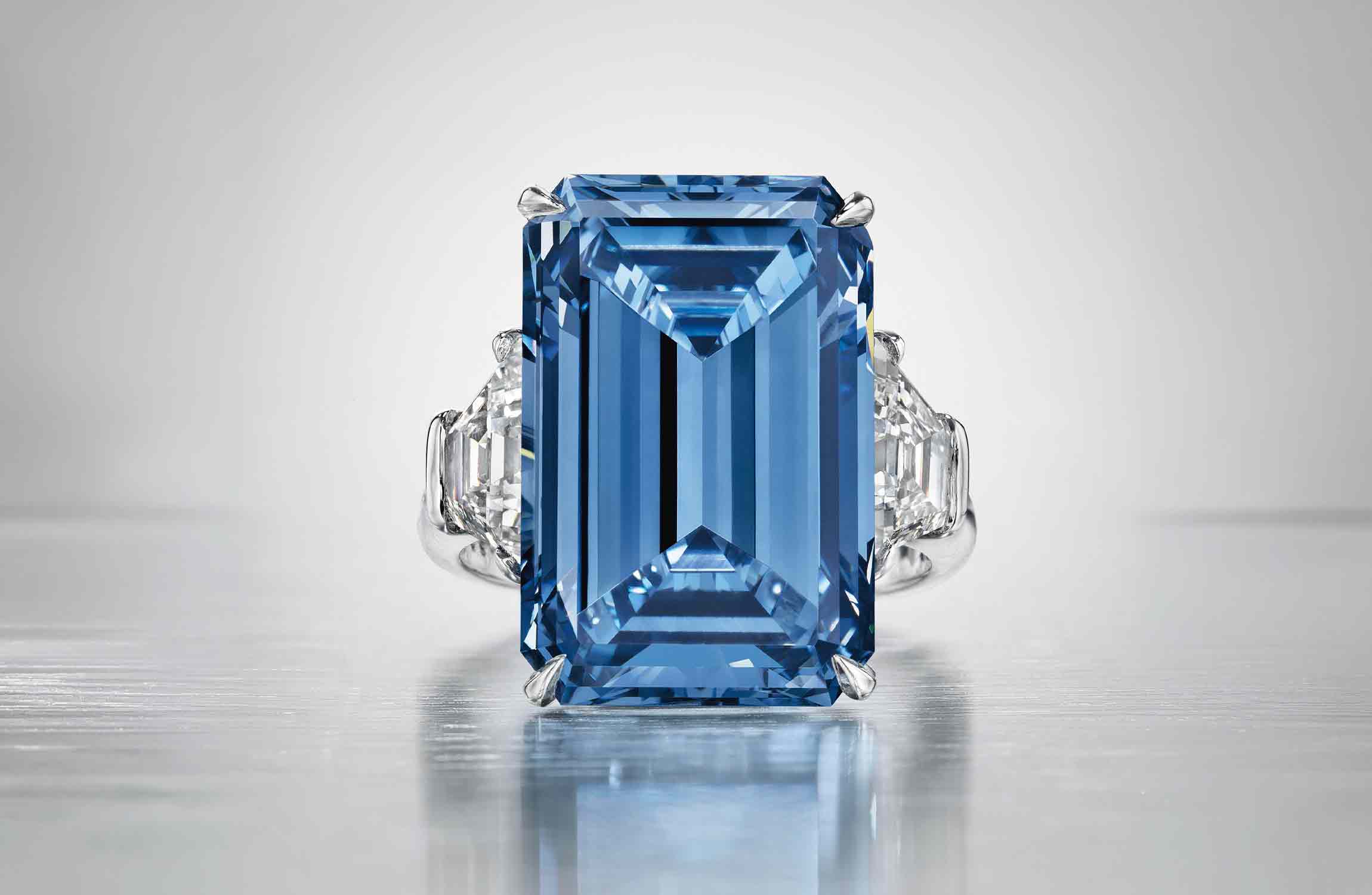 Oppenheimer Blue diamond ring 14.62 carat fancy vivid blue diamond emerald cut luxury jewelry close-up