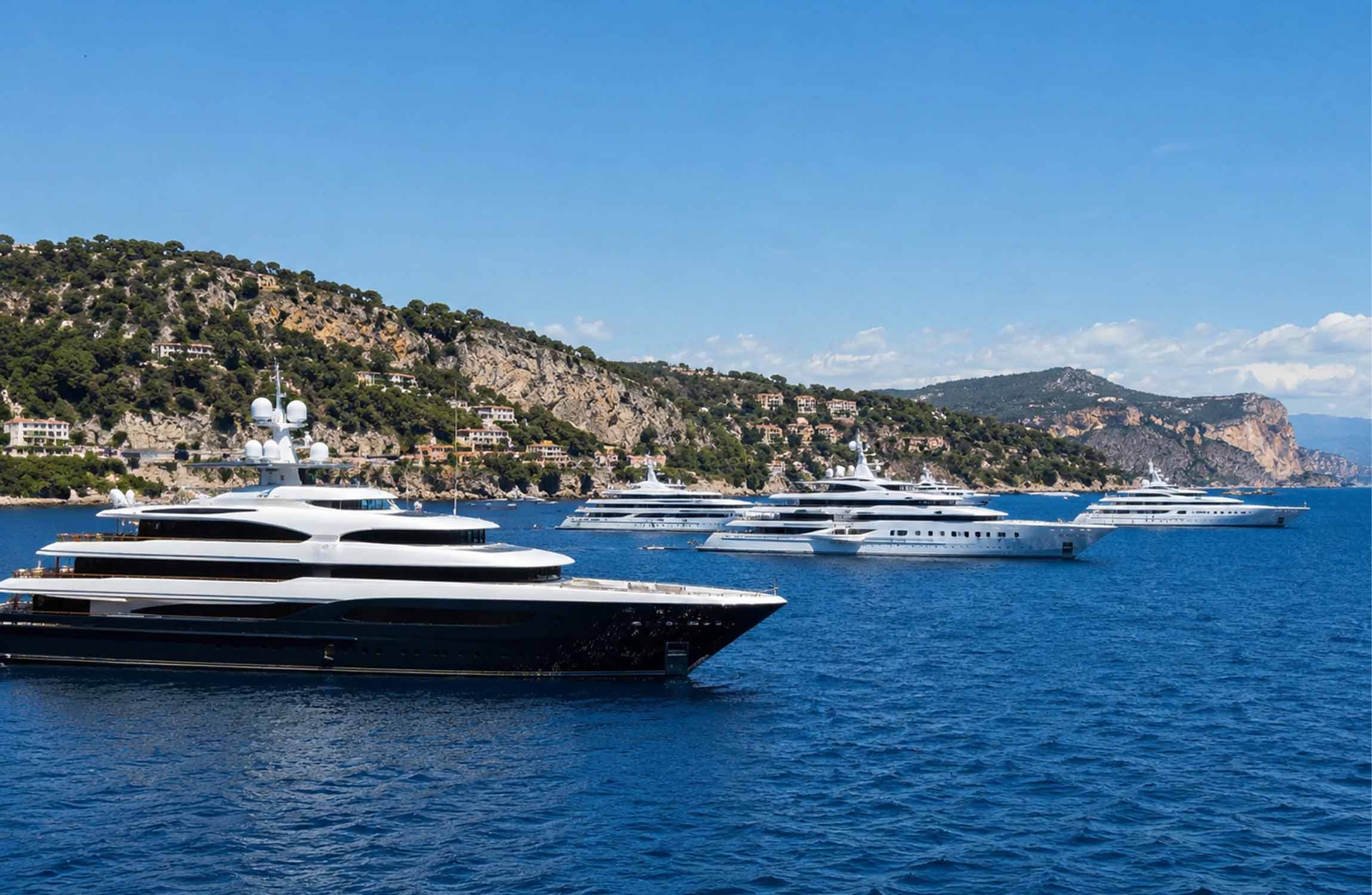 french-riviera-superyachts-at-sea