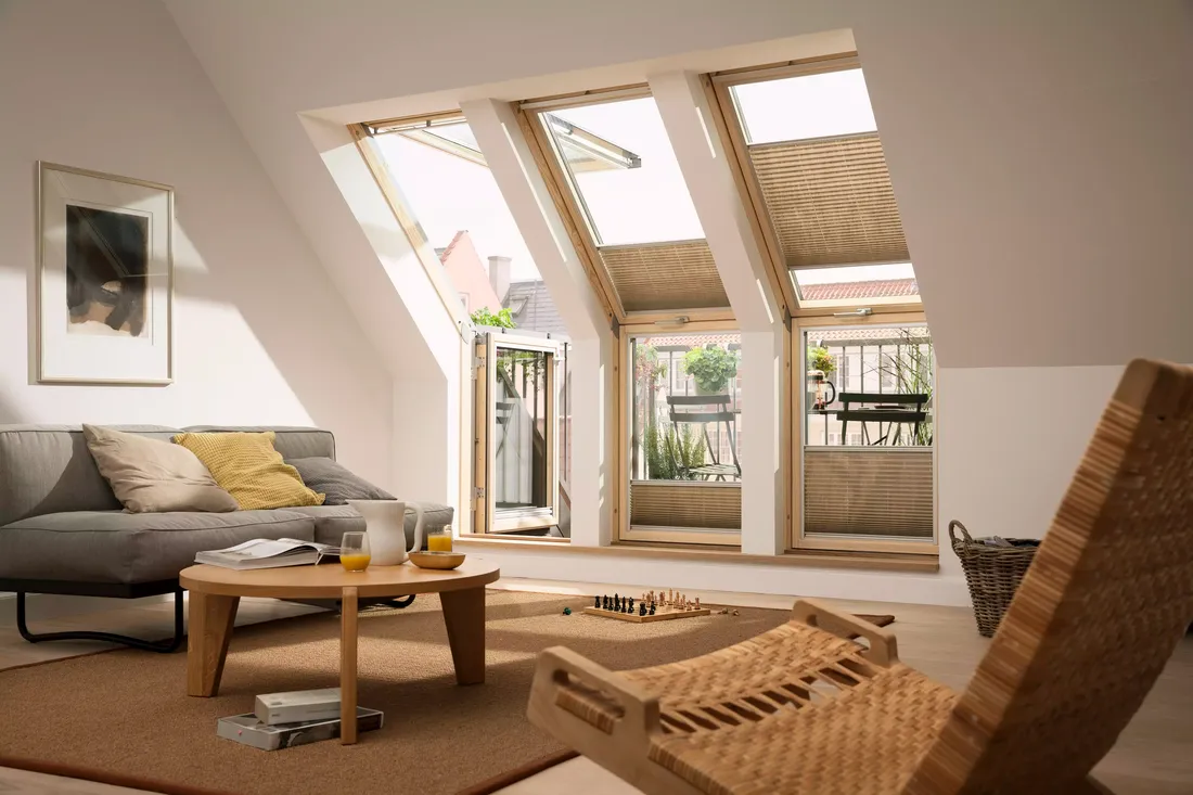 Střešní terasa VELUX GEL v dřevěném provedení. Produkt značky VELUX v nabídce firmy.