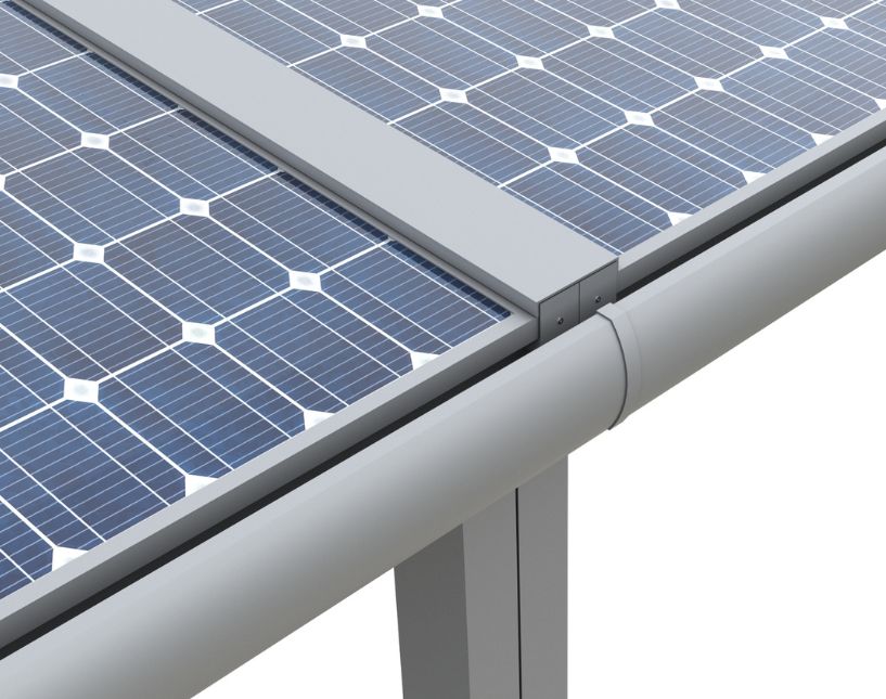 Detail spoje konstrukce solární pergoly. Model z nabídky firmy Šenk PSO. Realizace na zahradě rodinného domu.