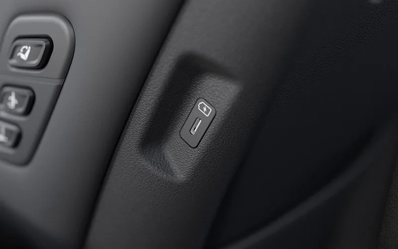 Puertos USB del interior de la Hyundai Santa Fe