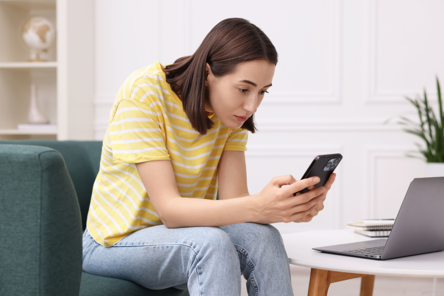 Smartphone Posture and Its Impact on Your Neck