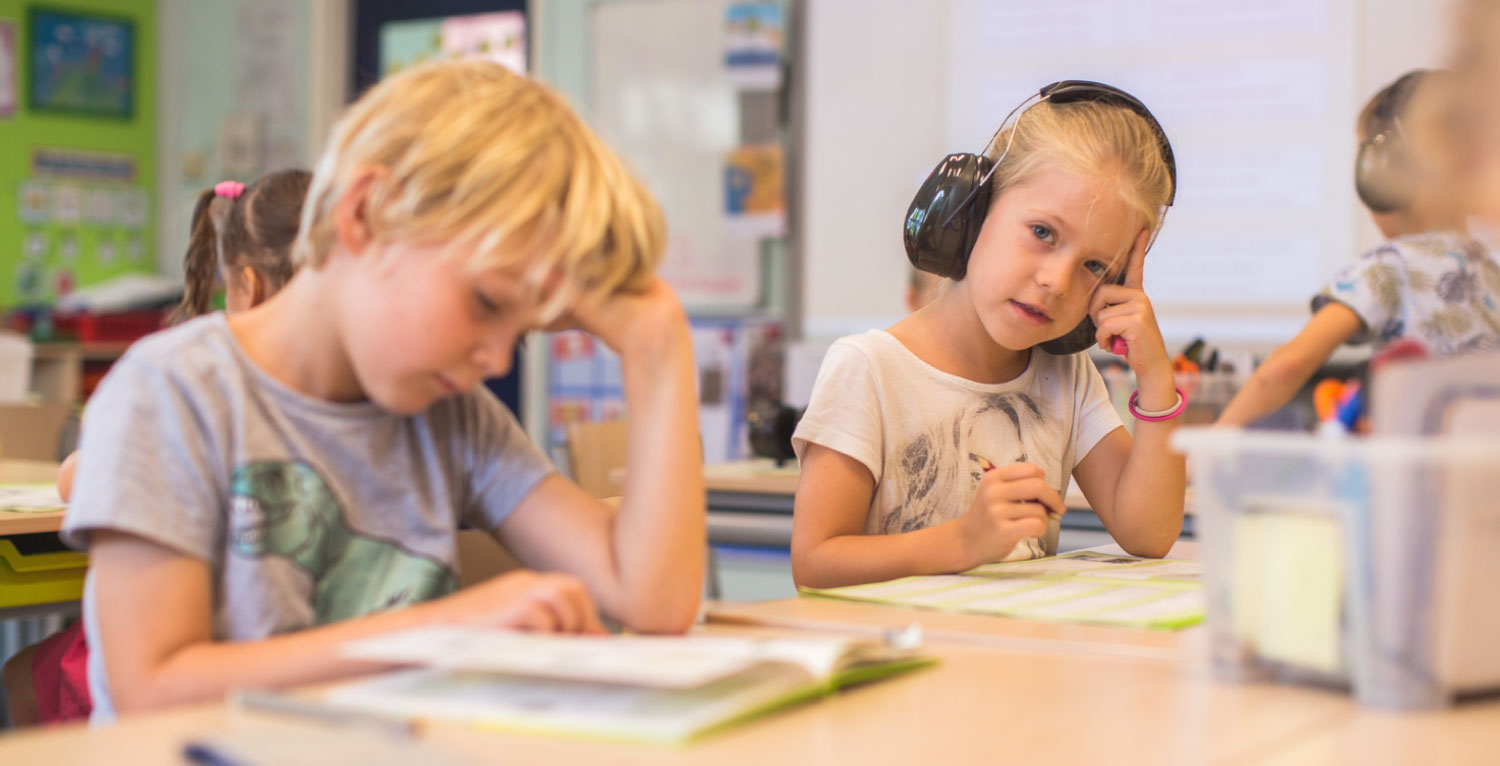 primary school students tudying