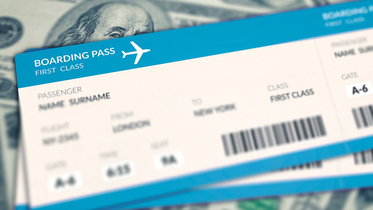 Tại sao giá vé máy bay ở Mỹ lại đắt đỏ?