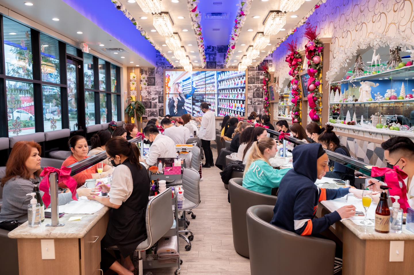 Top 5 Nail Salons in Houston You Need to Visit - Best Nail Salon in Houston