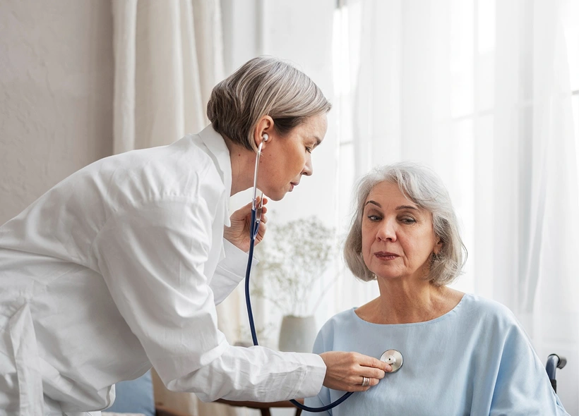 Envoll-home-three-about-doctor-checkup