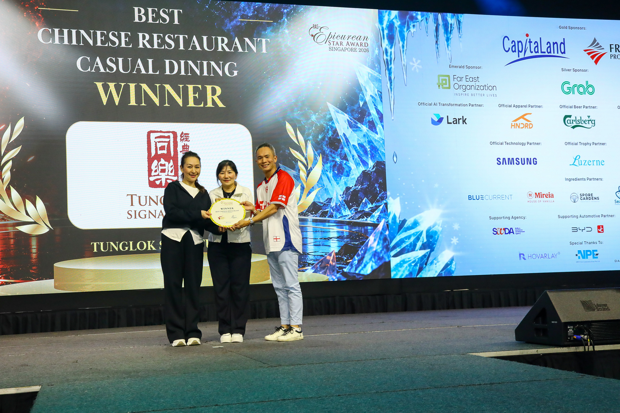 TungLok Signatures wins Best Chinese Restaurant (Casual Dining)