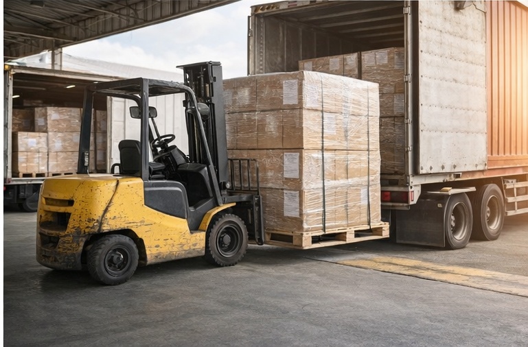 Delivery and logistics considerations for metal cabinet shipments including stacking and transport stability
