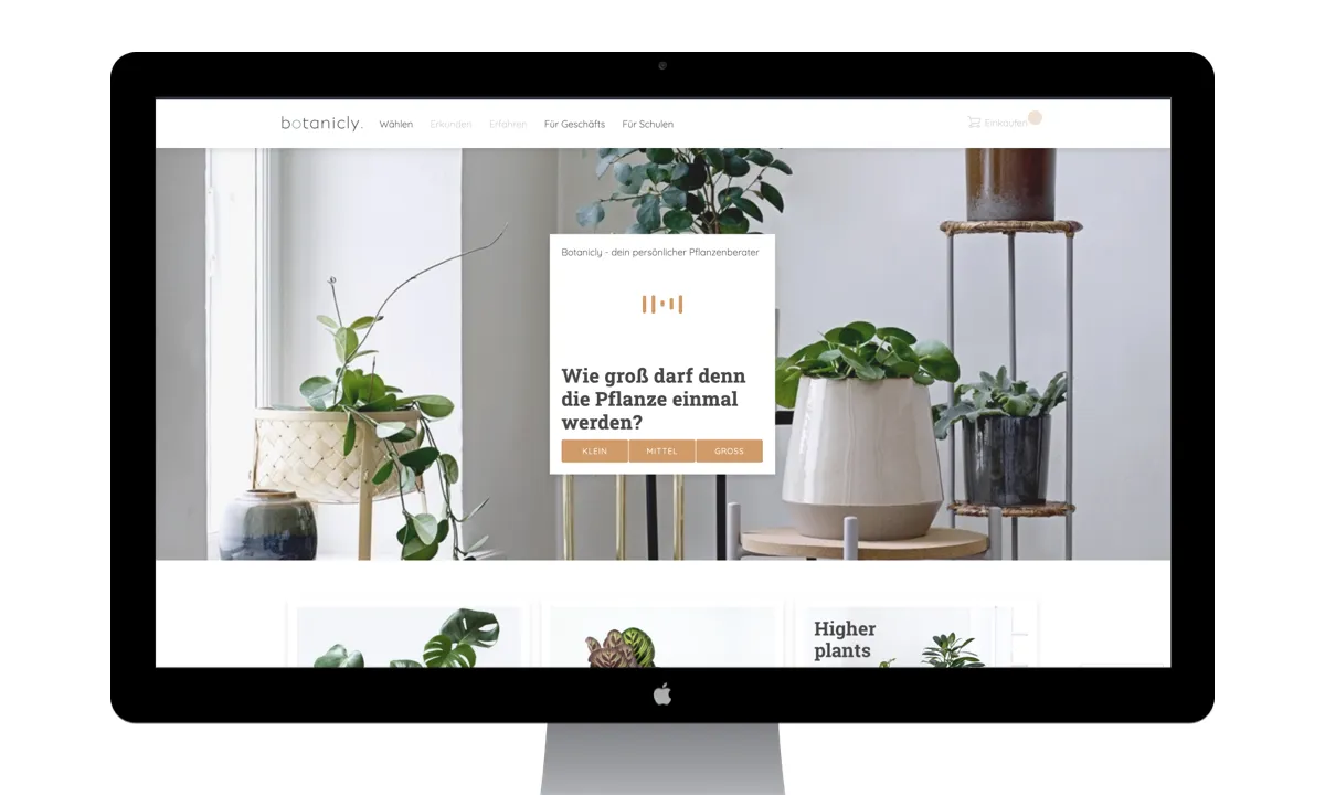Computer screen displaying Botanically chat bot asking about desired plant size in German.