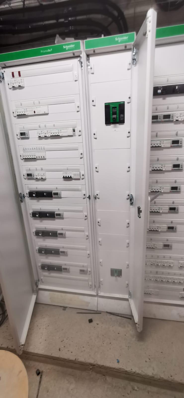 Armoire Schneider