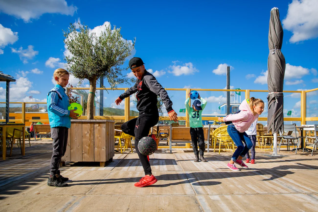 Boskalis Beach Cleanup — sfeerbeeld 11 | Live Impact