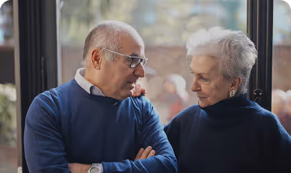 Un homme et une femme âgés 