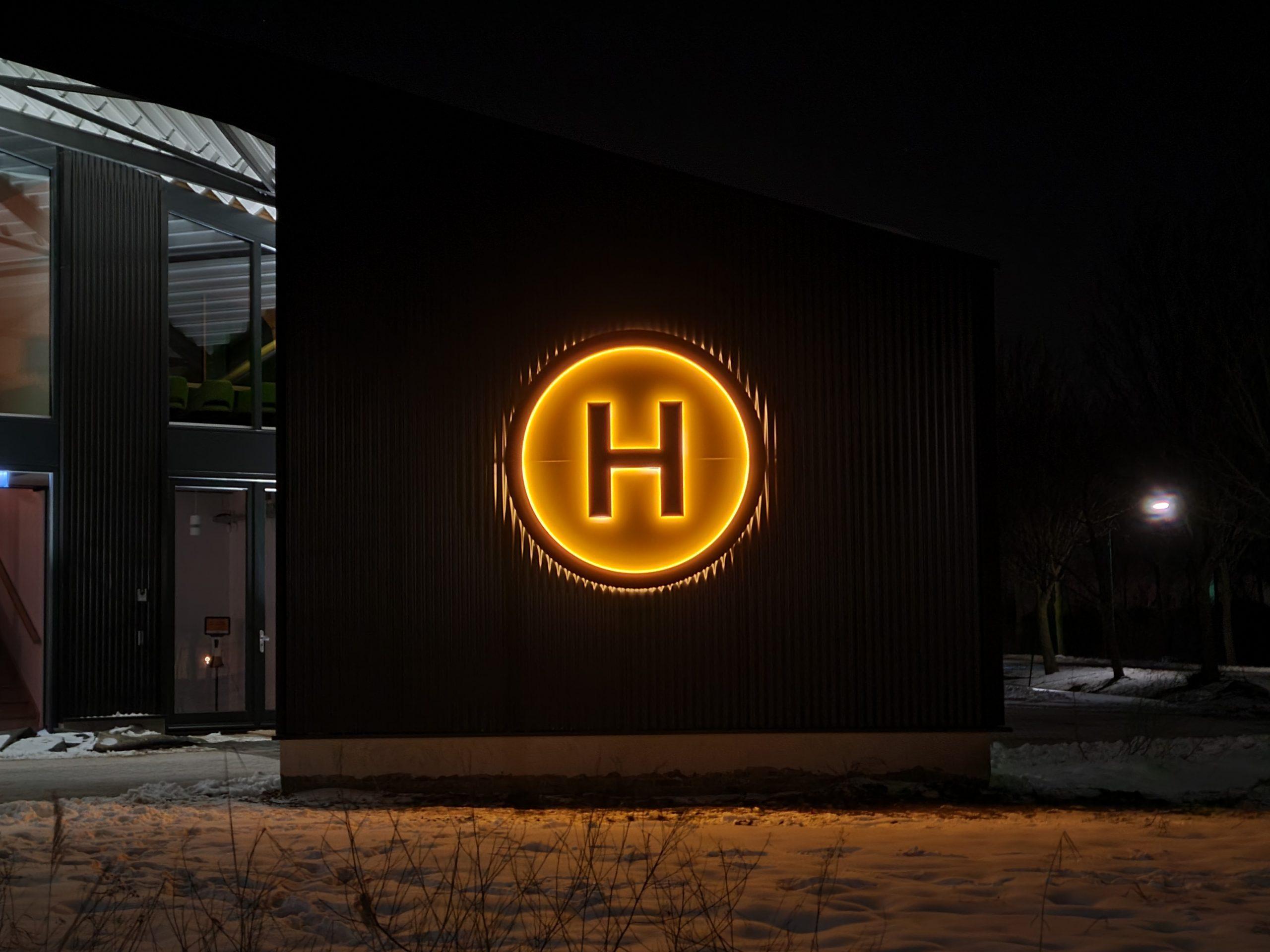 LED-retrofit - backlit signing upgrade