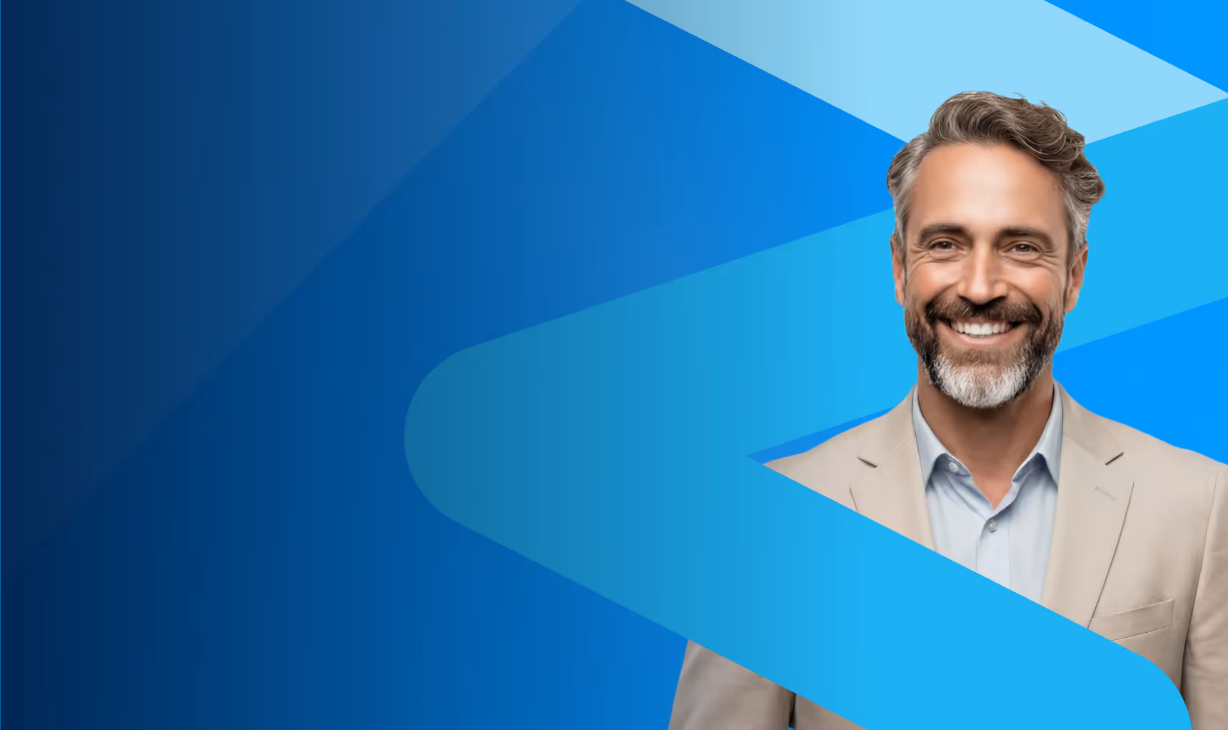 Uśmiechnięty mężczyzna w beżowej marynarce na niebieskim tle z abstrakcyjnym wzorem.