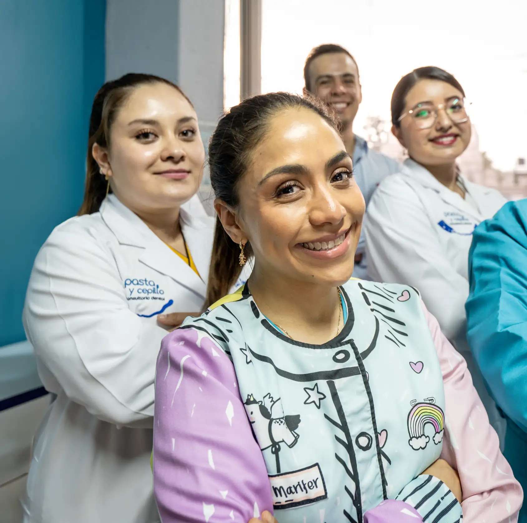 equipo dental con experiencia