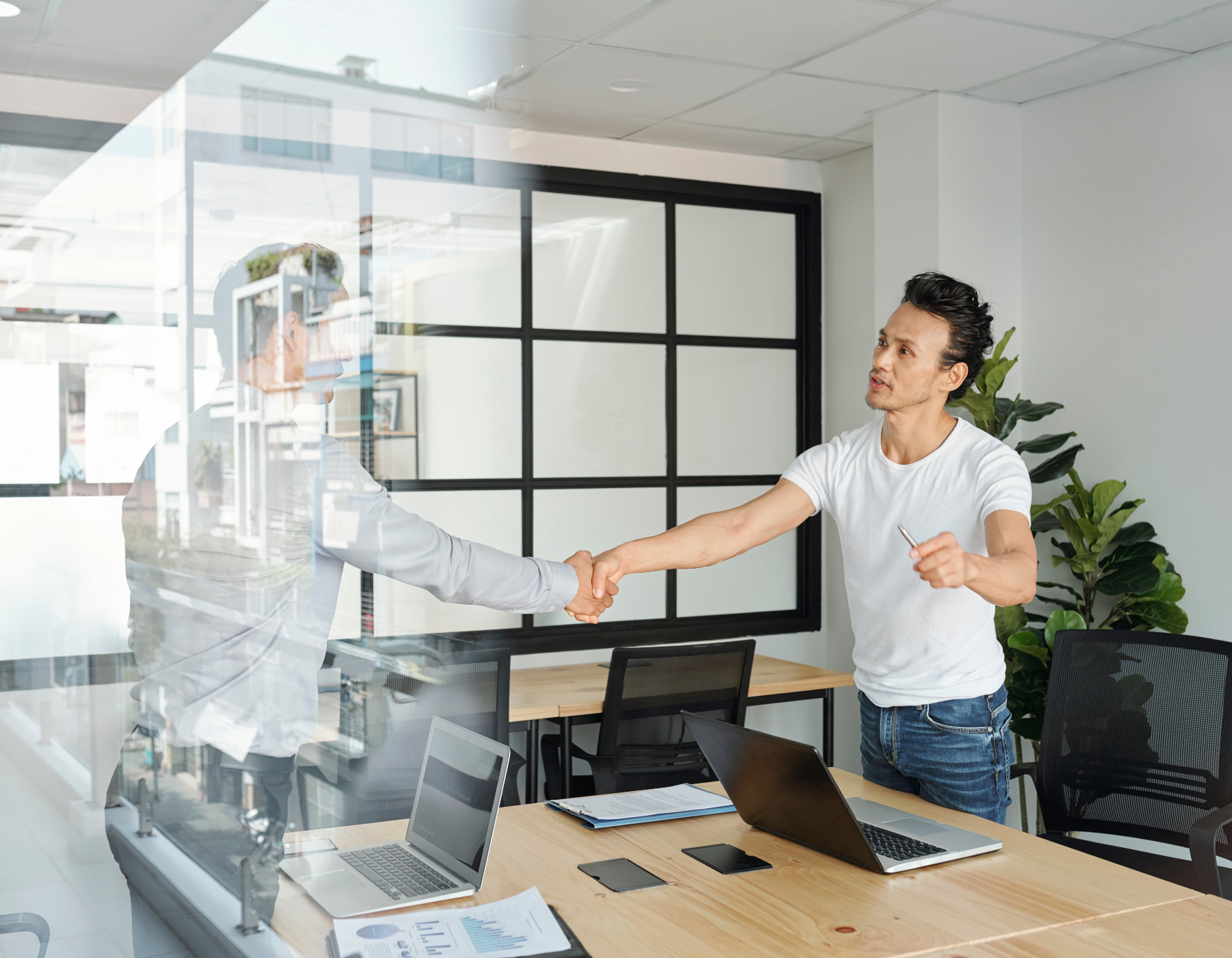 How Insurance Brokers Can Save Time and Grow Their Book of Business With the Right Technology