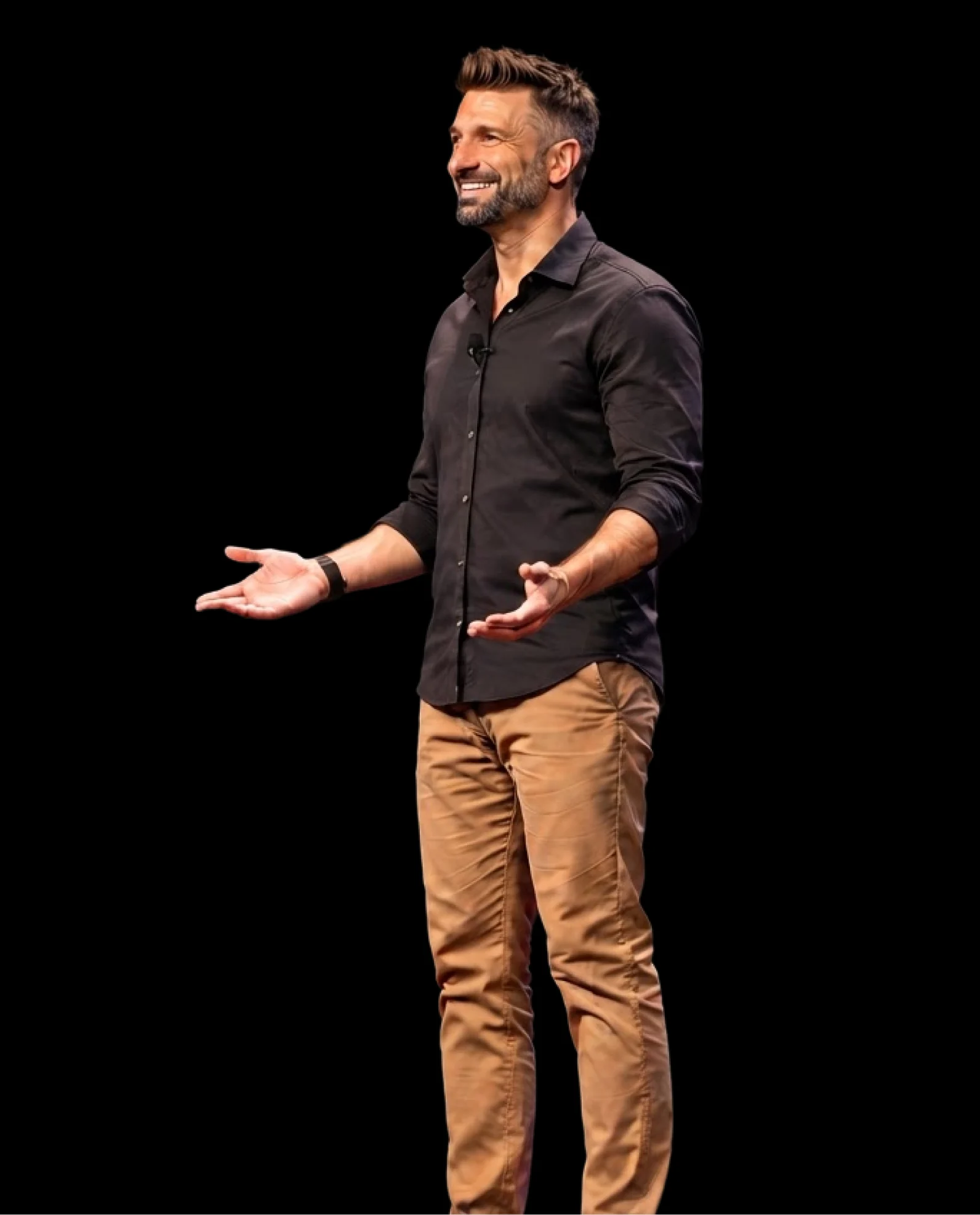 Adam Tregear, founder of Fractionus, speaking on stage