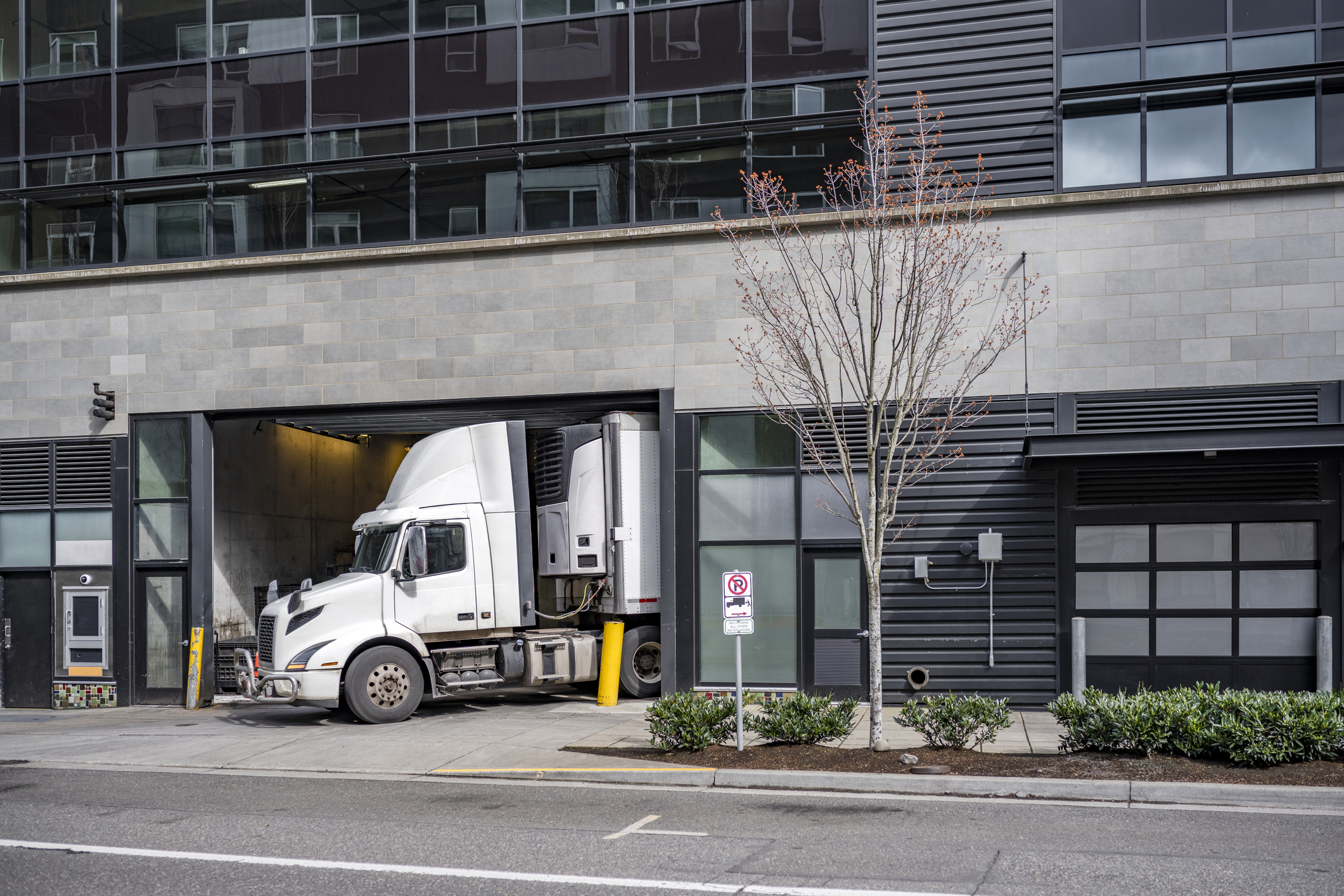 Refrigerated reefer trailer hauling temperature-controlled freight