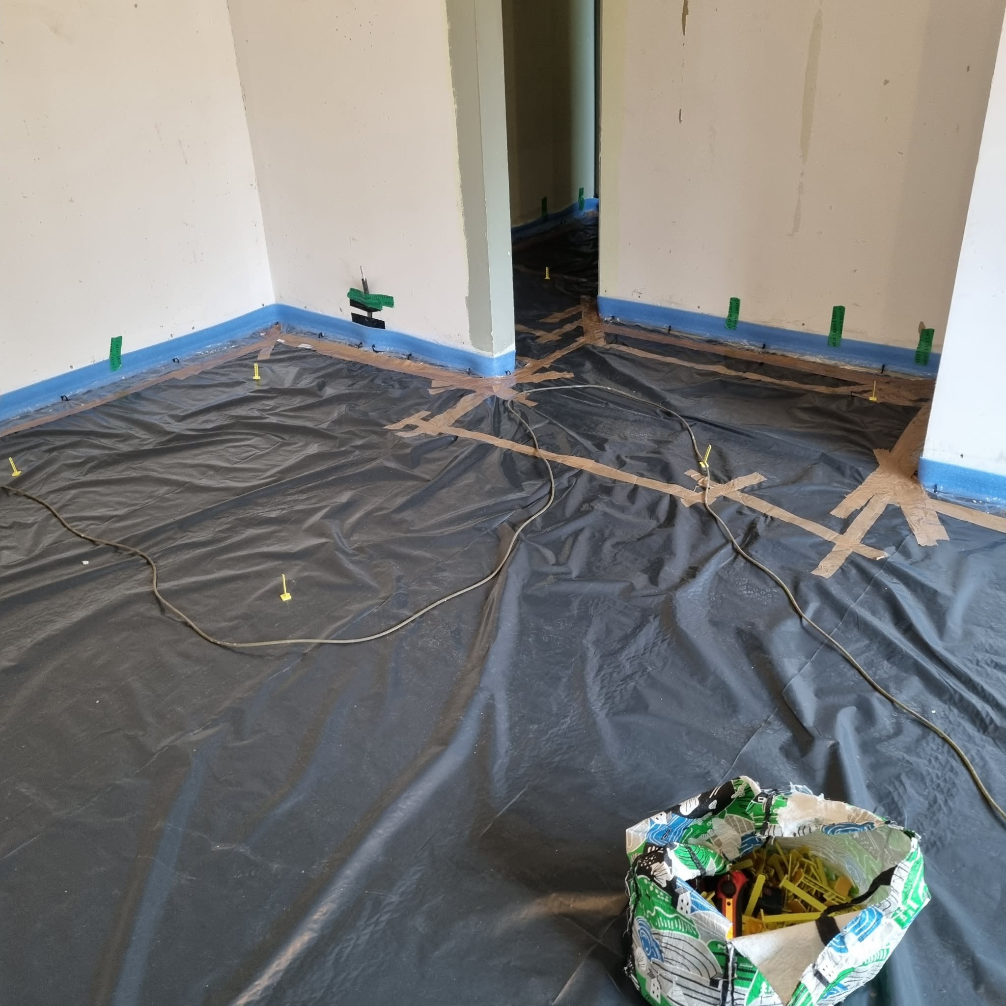 valmis isetasanduv põrand eramajas