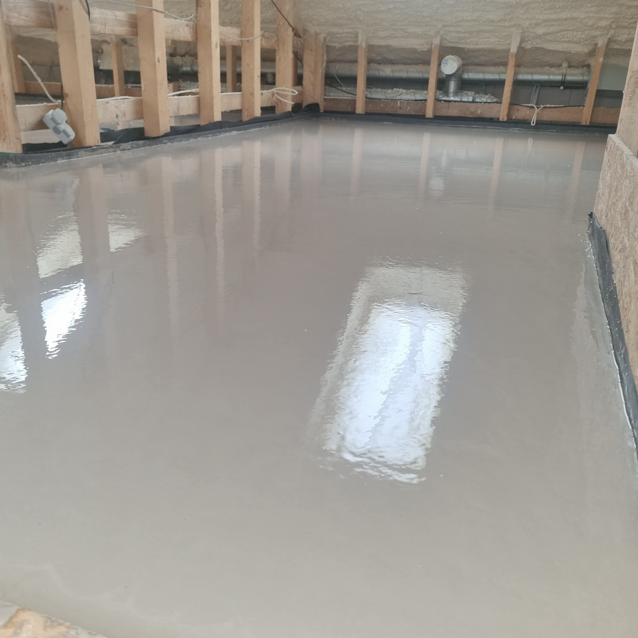 põrandavalu töö käigus suurel pinnal