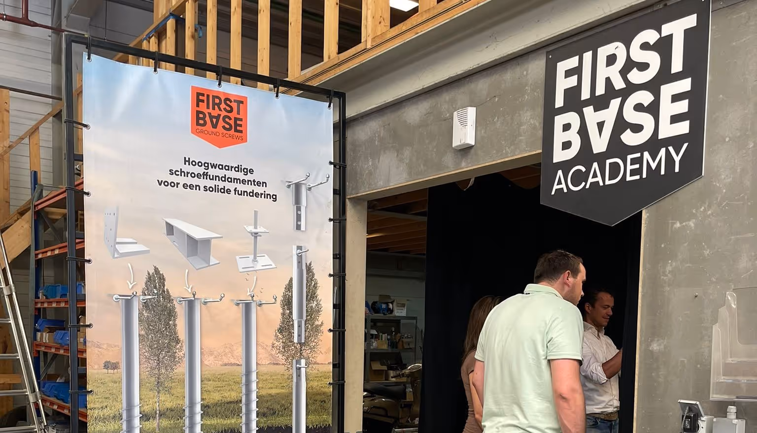 Ervaring met het NextGen Jaarprogramma – Danny van den Elzen van Firstbase.Het NextGen Jaarprogramma is een waardevolle investering voor jonge ondernemers en bedrijfsopvolgers. In een recent interview deelde Danny van den Elzen zijn ervaringen en inzichten over het programma.