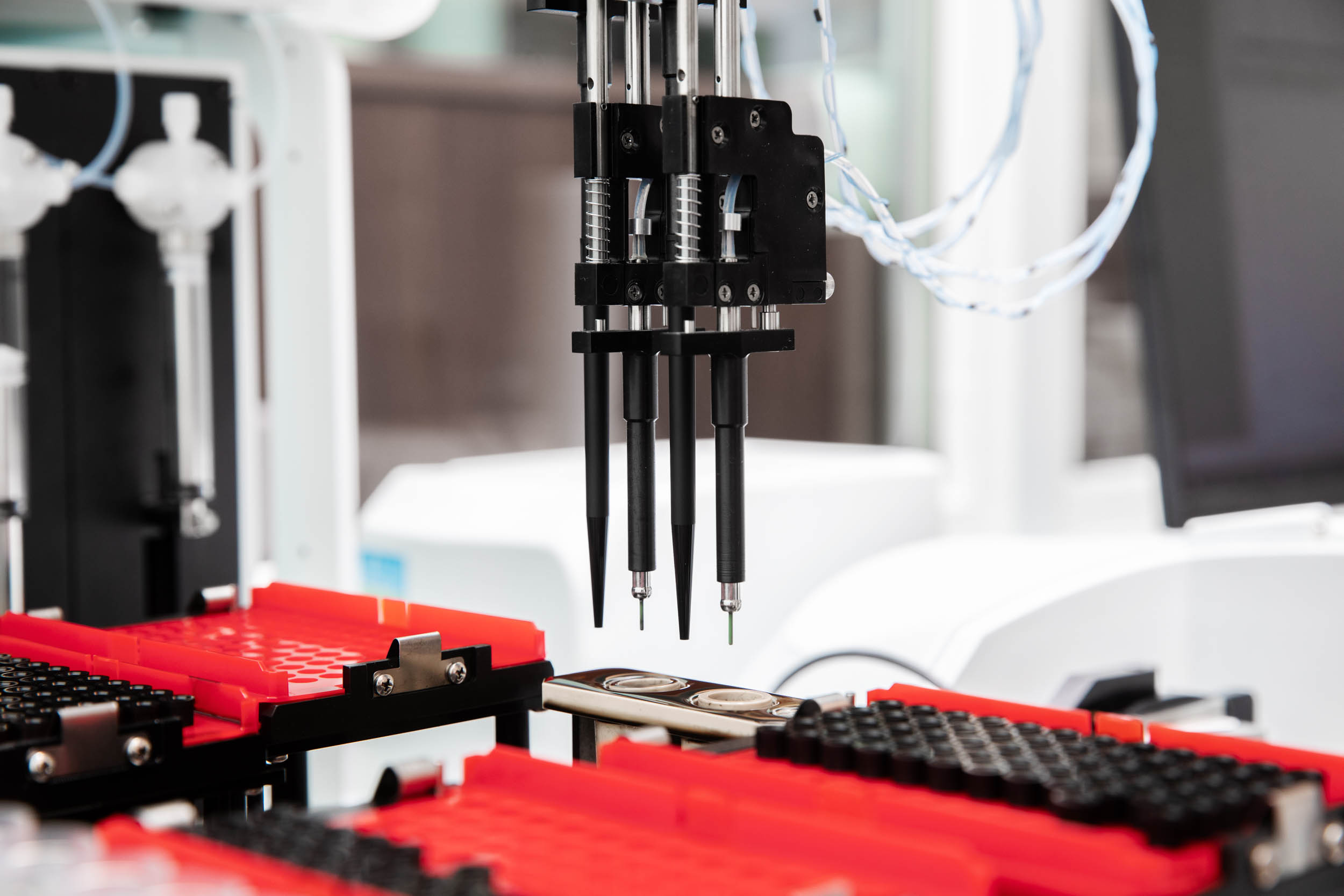 Nærbilde av et labinstrument