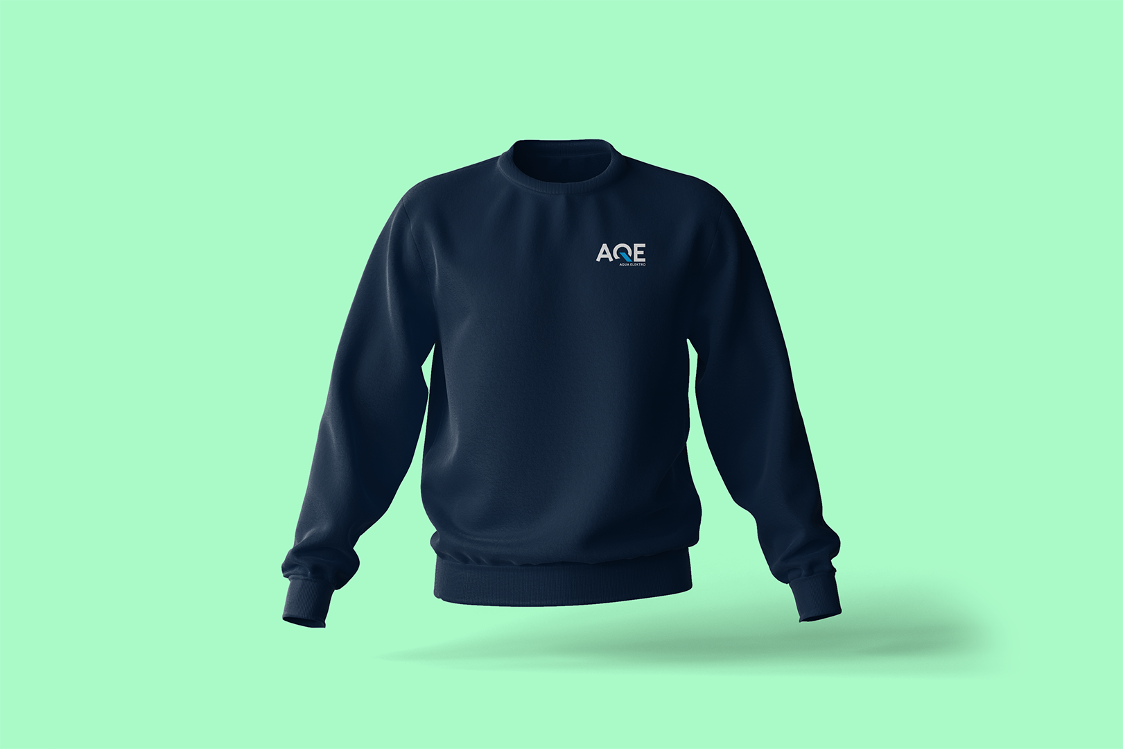Mockup av en genser med logo på grønn bakgrunn