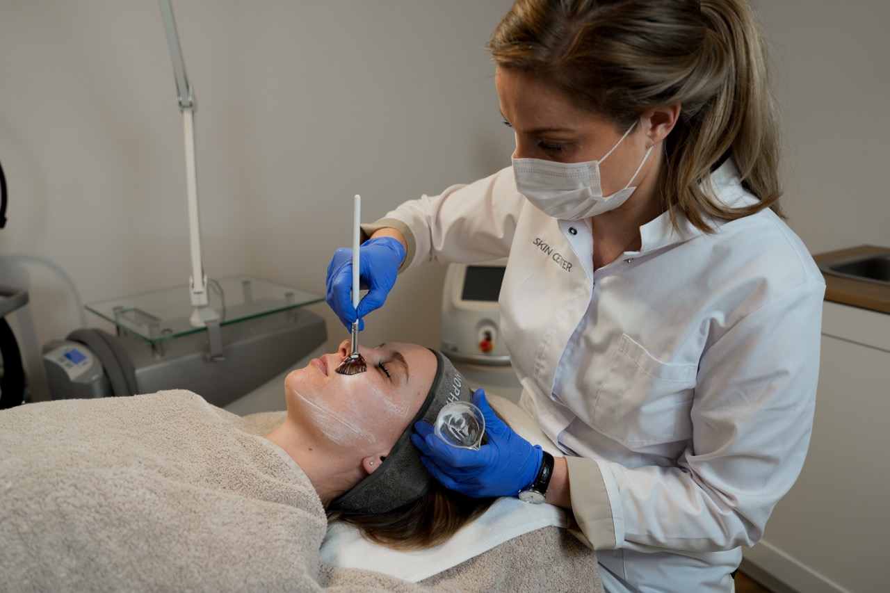 acne behandeling in een huidkliniek in Grave