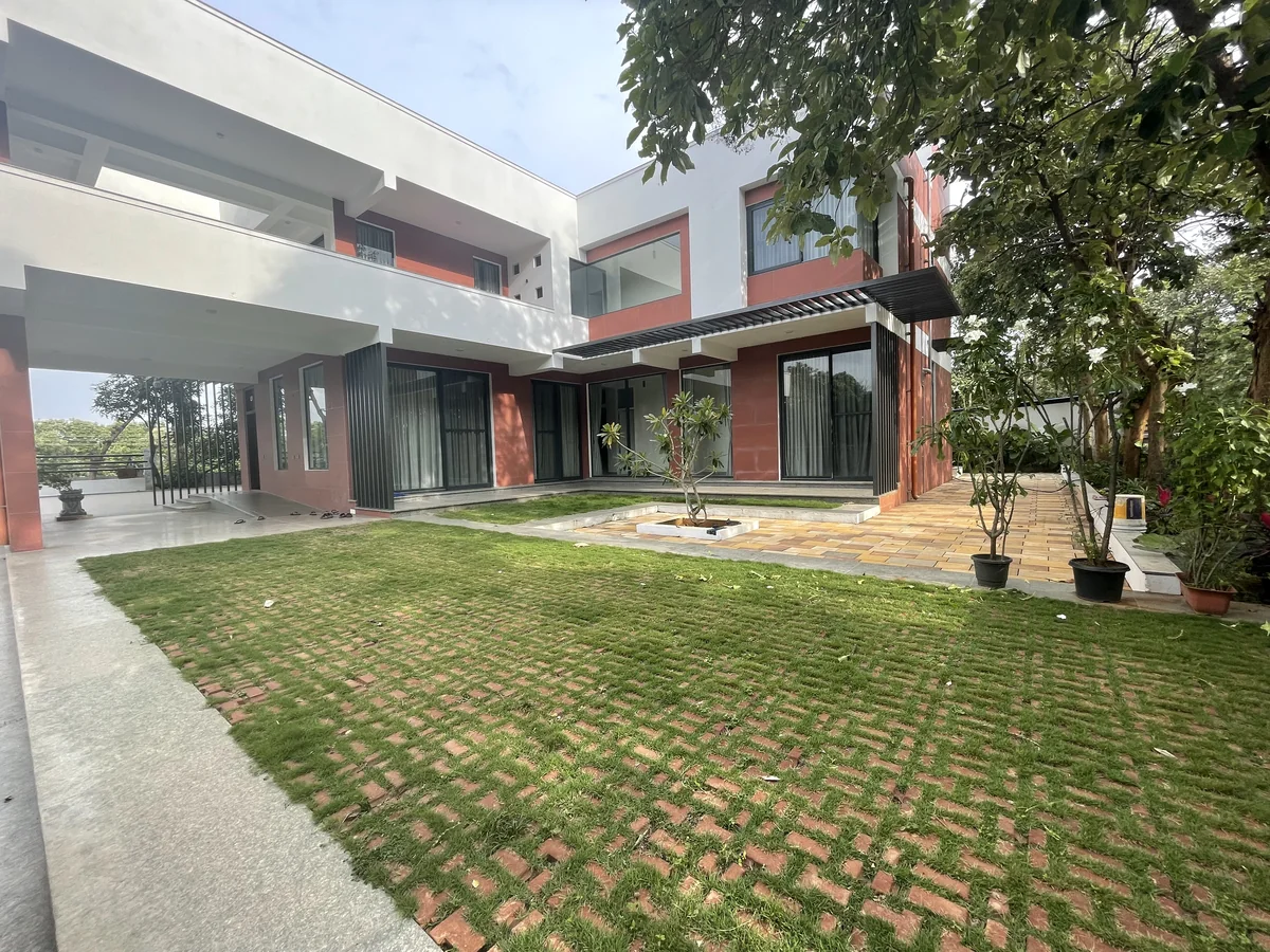 Tivoli & Rosa Cometa installed at Gokul Farm House, Bengaluru
