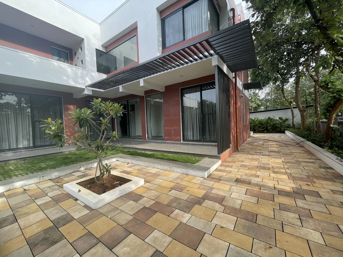 Tivoli & Rosa Cometa installed at Gokul Farm House, Bengaluru