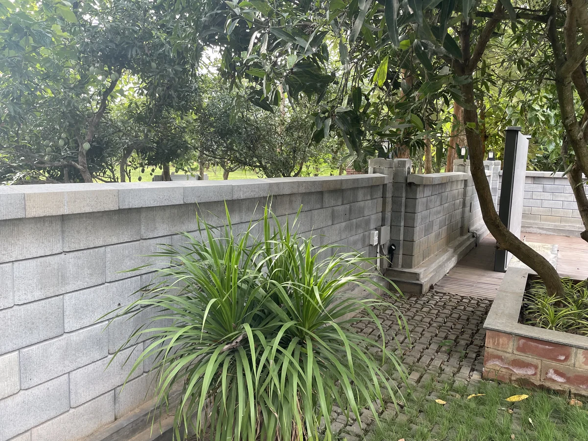 Retaining Wall & Rosa Cometa installed at Gokul Farm House, Bengaluru
