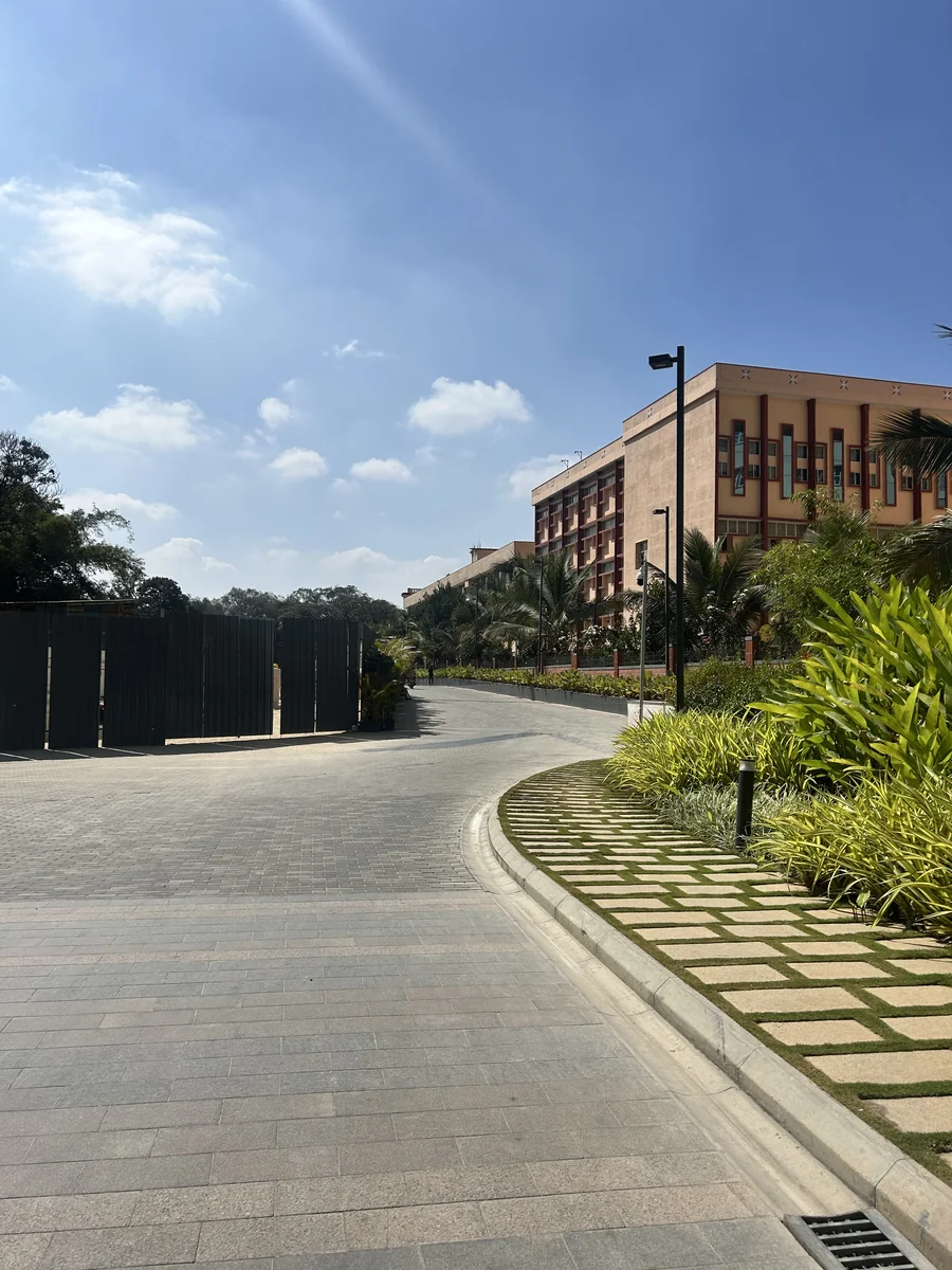 Keyblok, English Channel & Splay installed at K Raheja Vivarea, Bengaluru