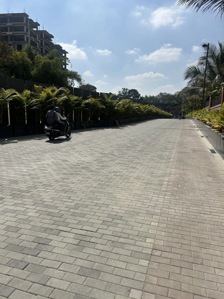 Keyblok, English Channel & Splay installed at K Raheja Vivarea, Bengaluru