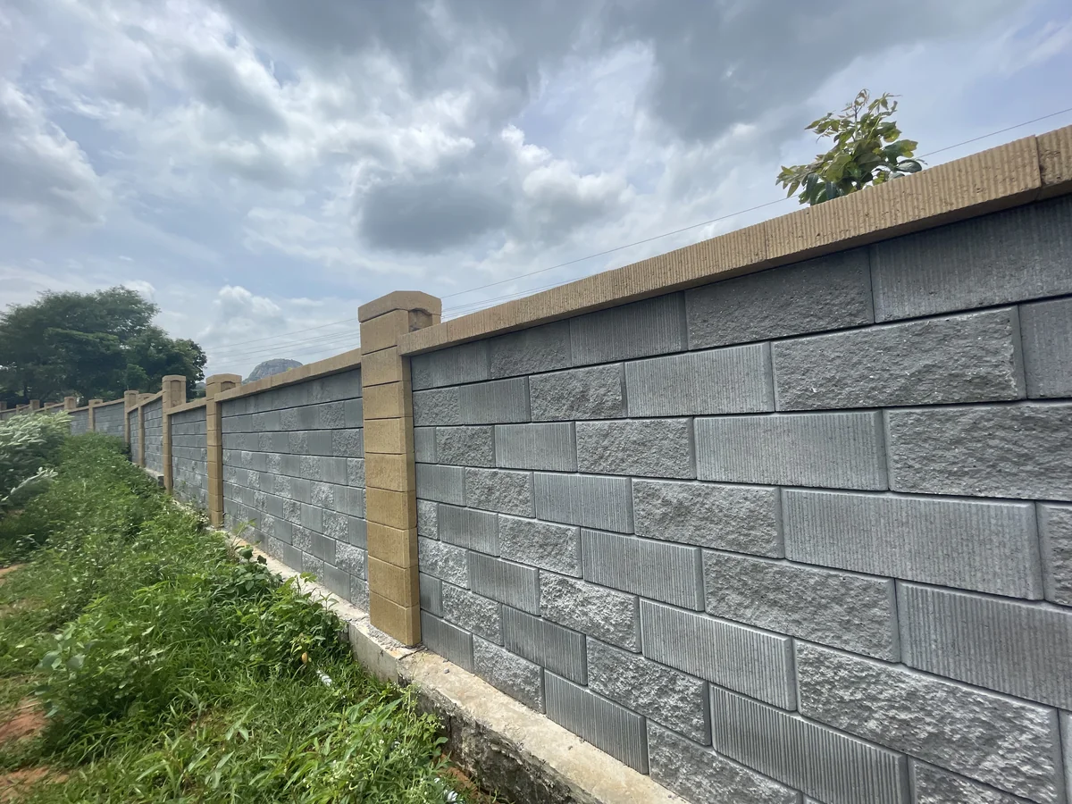 Allan Blocks Fence System @ Sumruddhi Eco Farms, Bengaluru