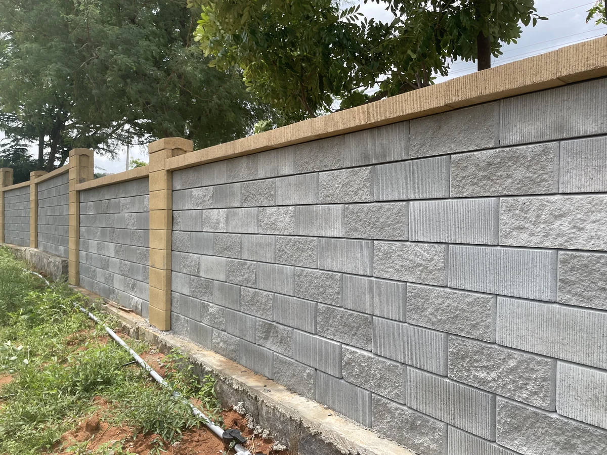 Allan Blocks Fence System @ Sumruddhi Eco Farms, Bengaluru