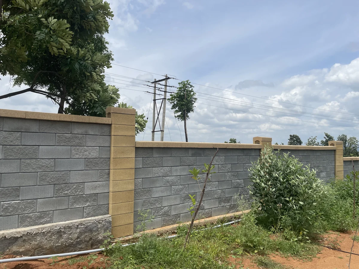 Allan Blocks Fence System @ Sumruddhi Eco Farms, Bengaluru