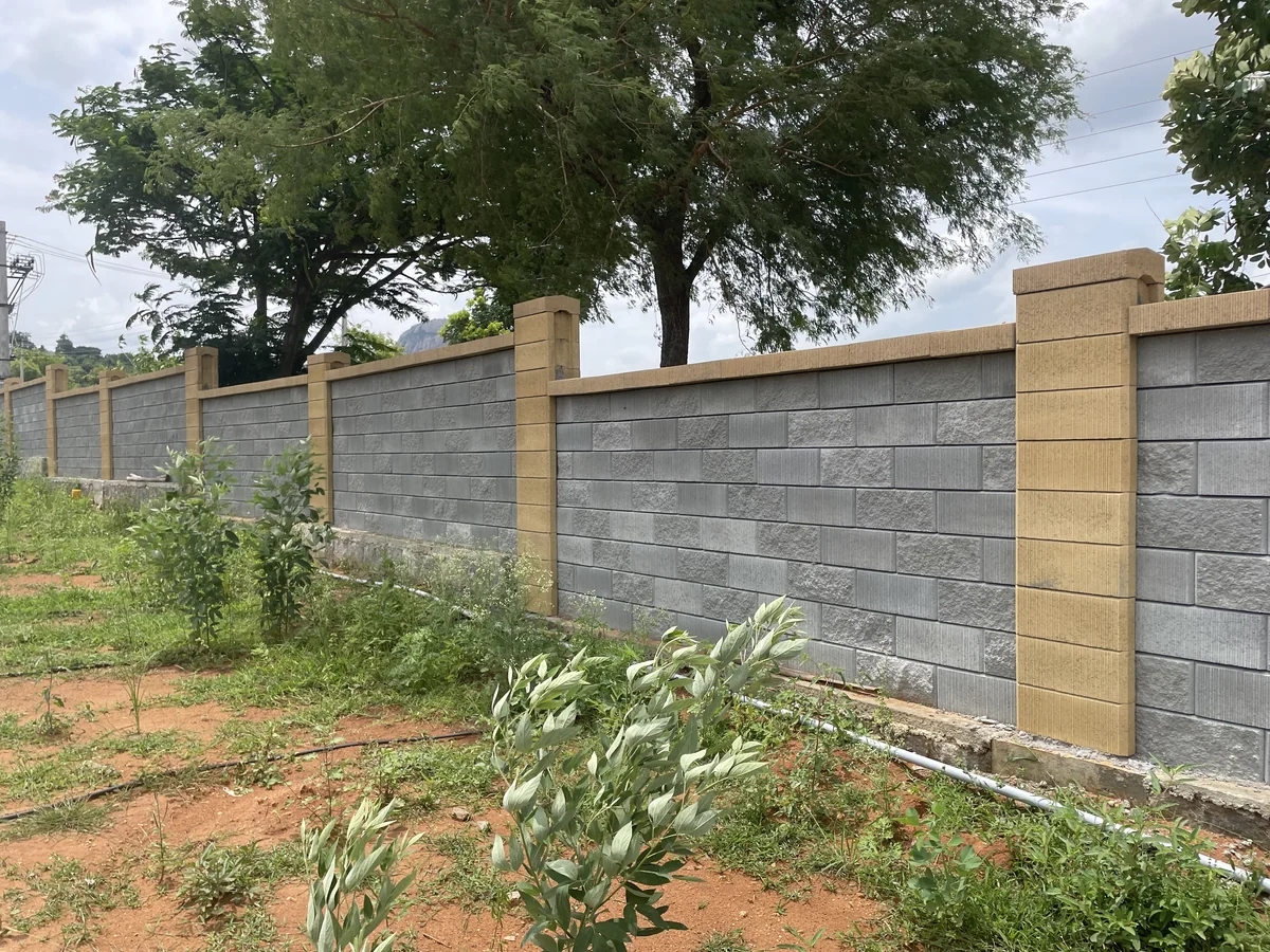 Allan Blocks Fence System @ Sumruddhi Eco Farms, Bengaluru