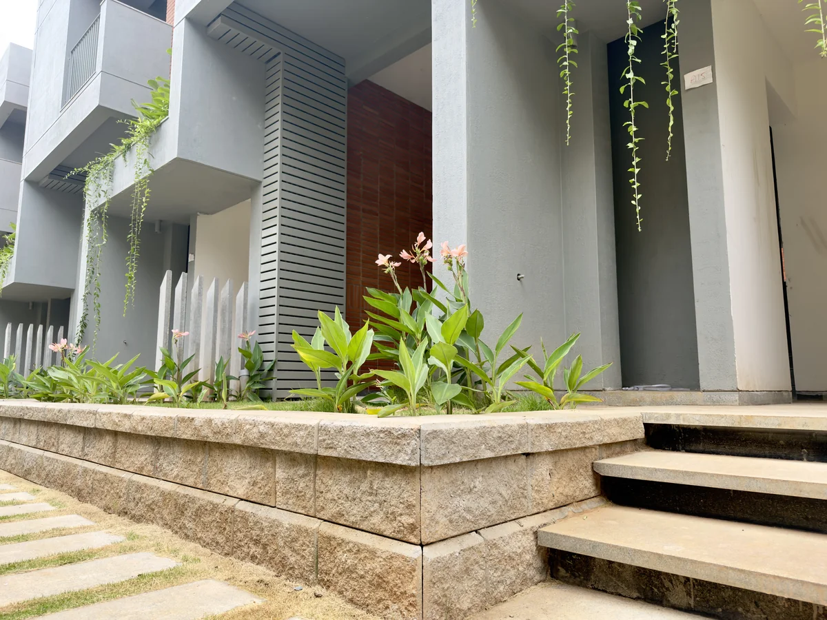 Allan Blocks installed at Saffron Skies by GRC