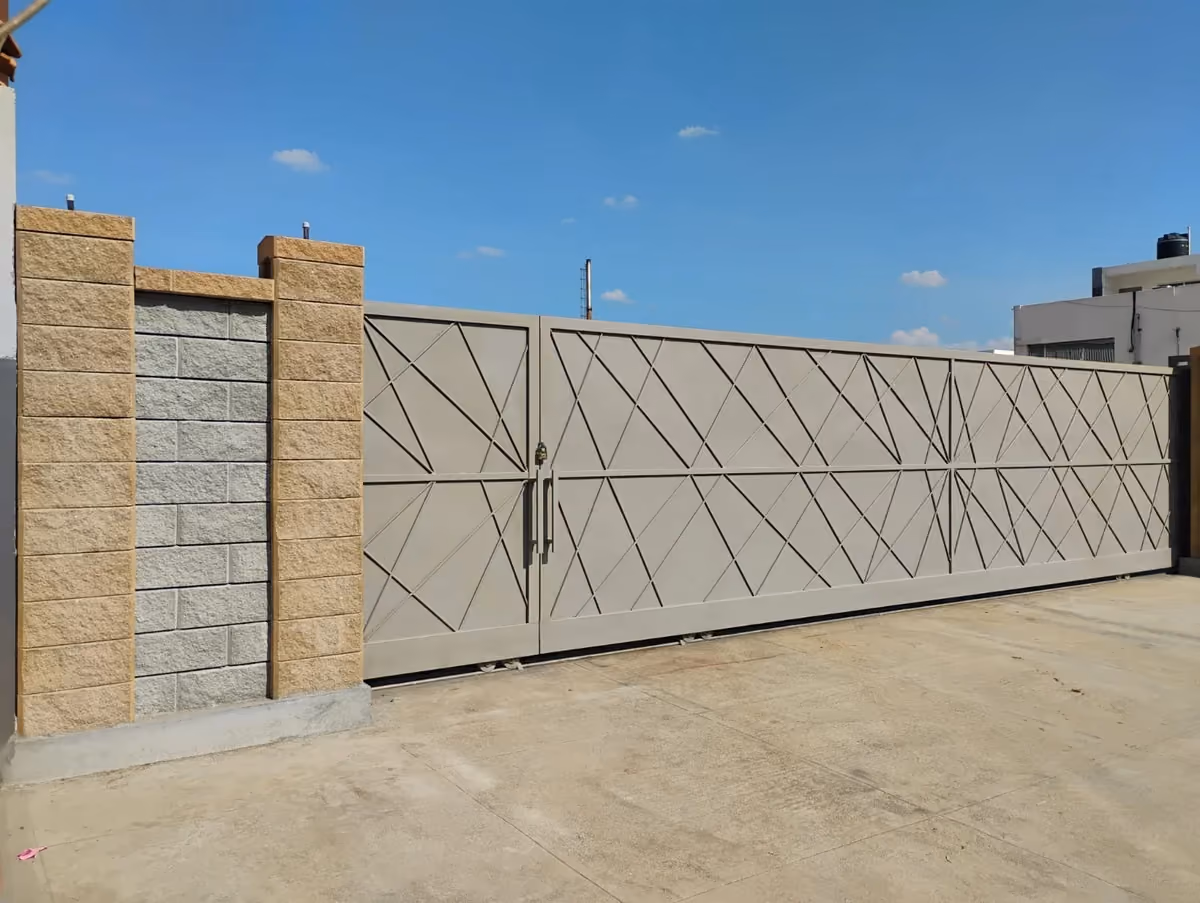 Allan Blocks Fence System @ Sprint Prints - Factory, Bengaluru