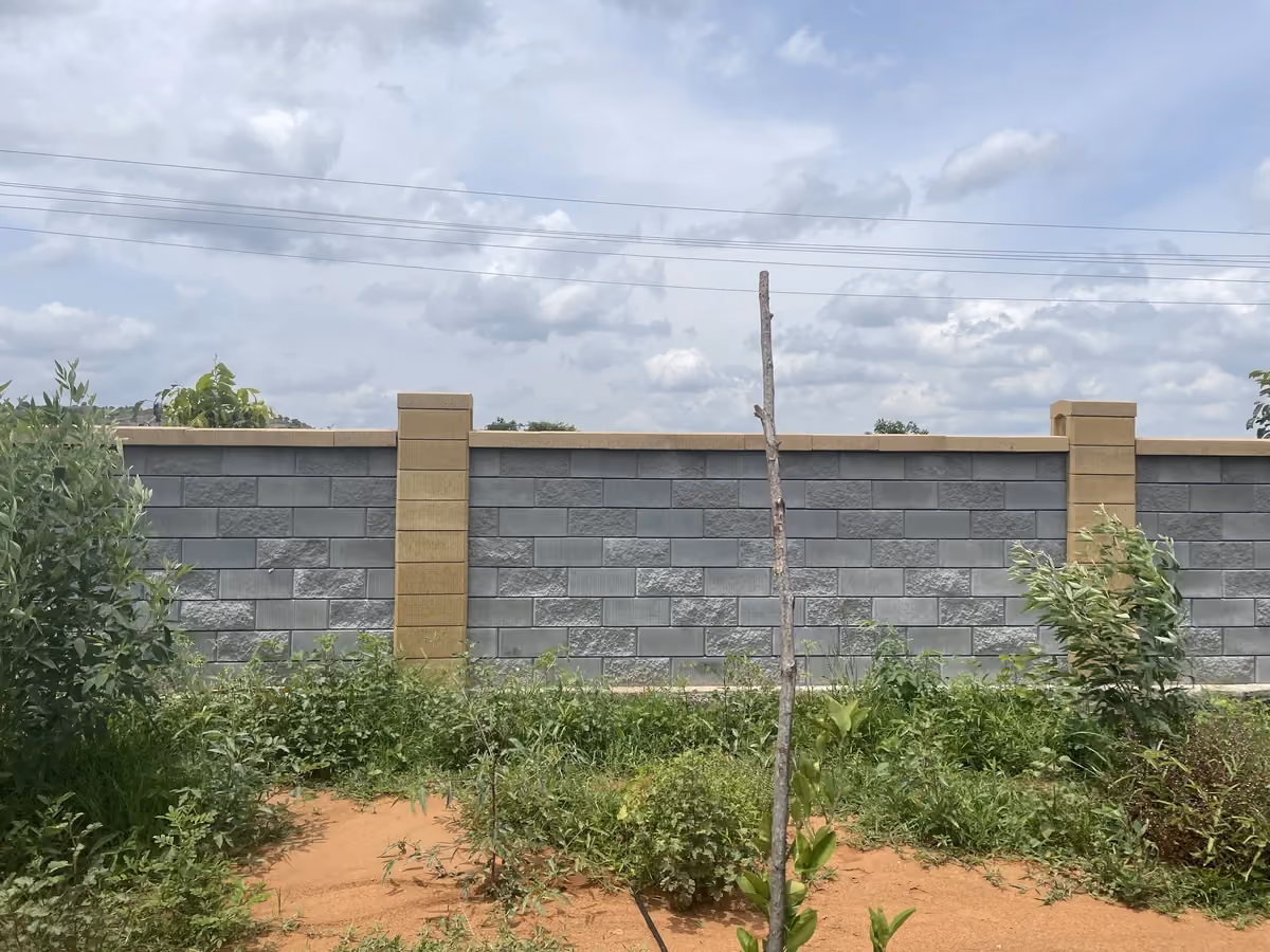 Allan Blocks Fence System @ Sumruddhi Eco Farms, Bengaluru