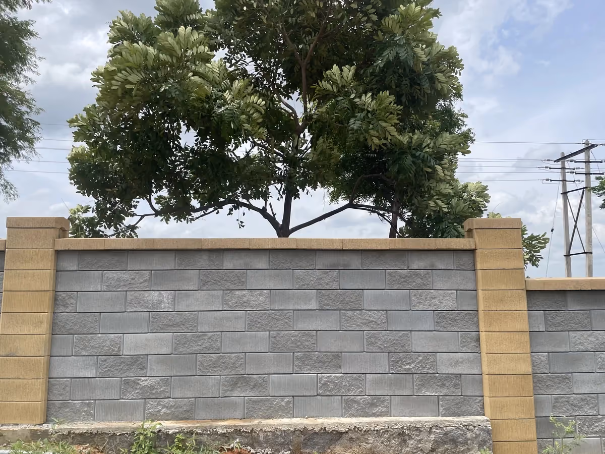 Allan Blocks Fence System @ Sumruddhi Eco Farms, Bengaluru