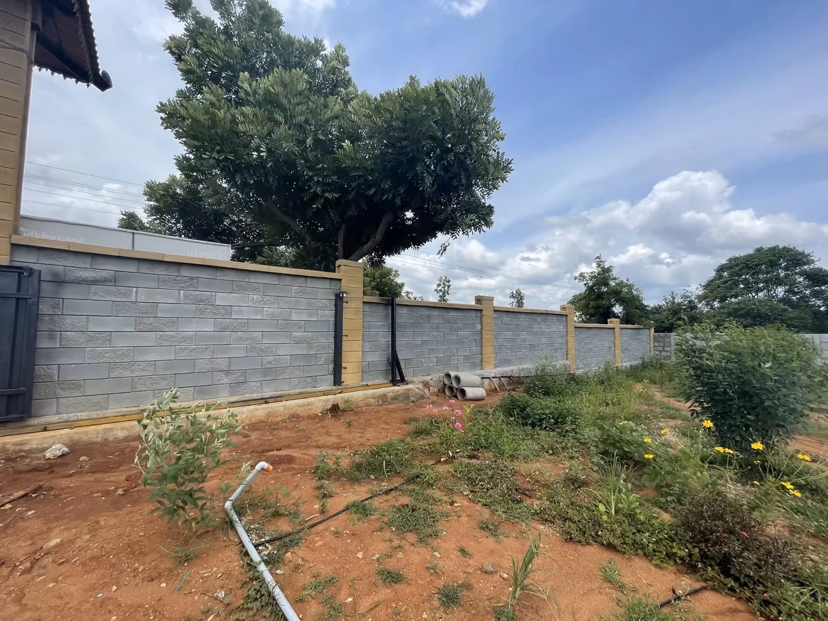 Allan Blocks Fence System @ Sumruddhi Eco Farms, Bengaluru