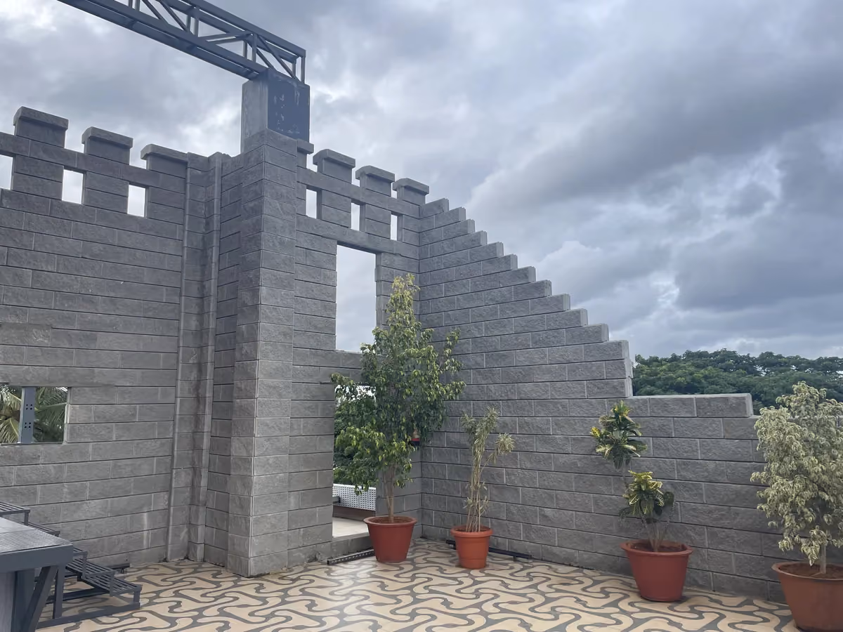 Allan Blocks Fence System @ The Brew Factory, Bengaluru